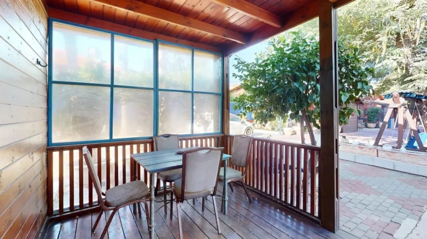 Beit HaZorea – Romantic Shai Chen Cabin, Moshav Menahemia 4