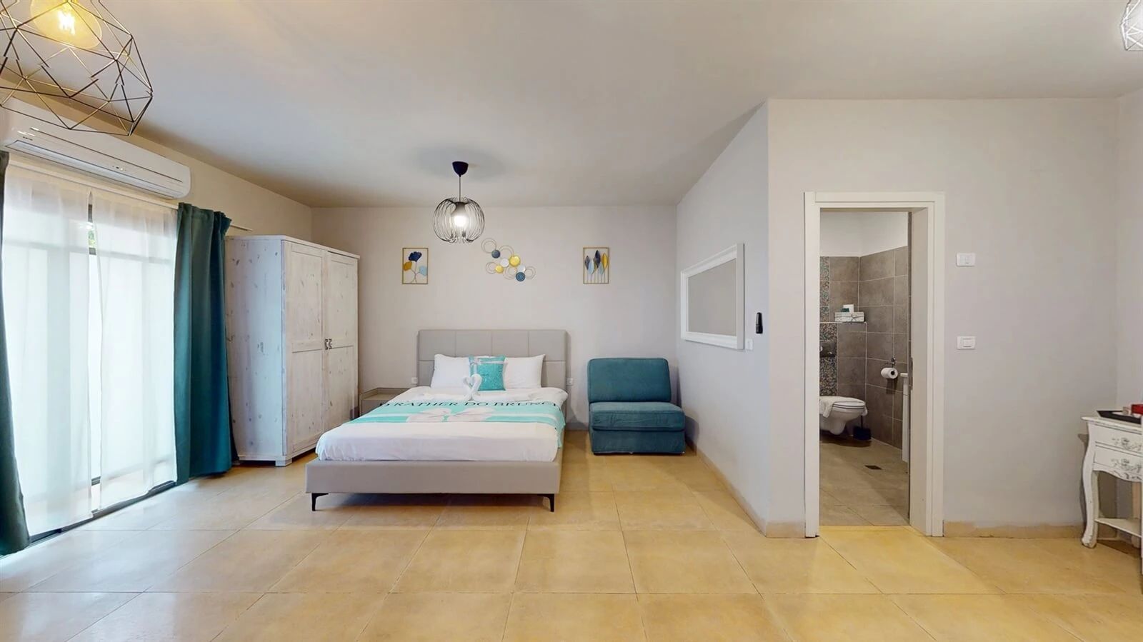 Tiffany Suites in Had Nes - Suite with private pool 4