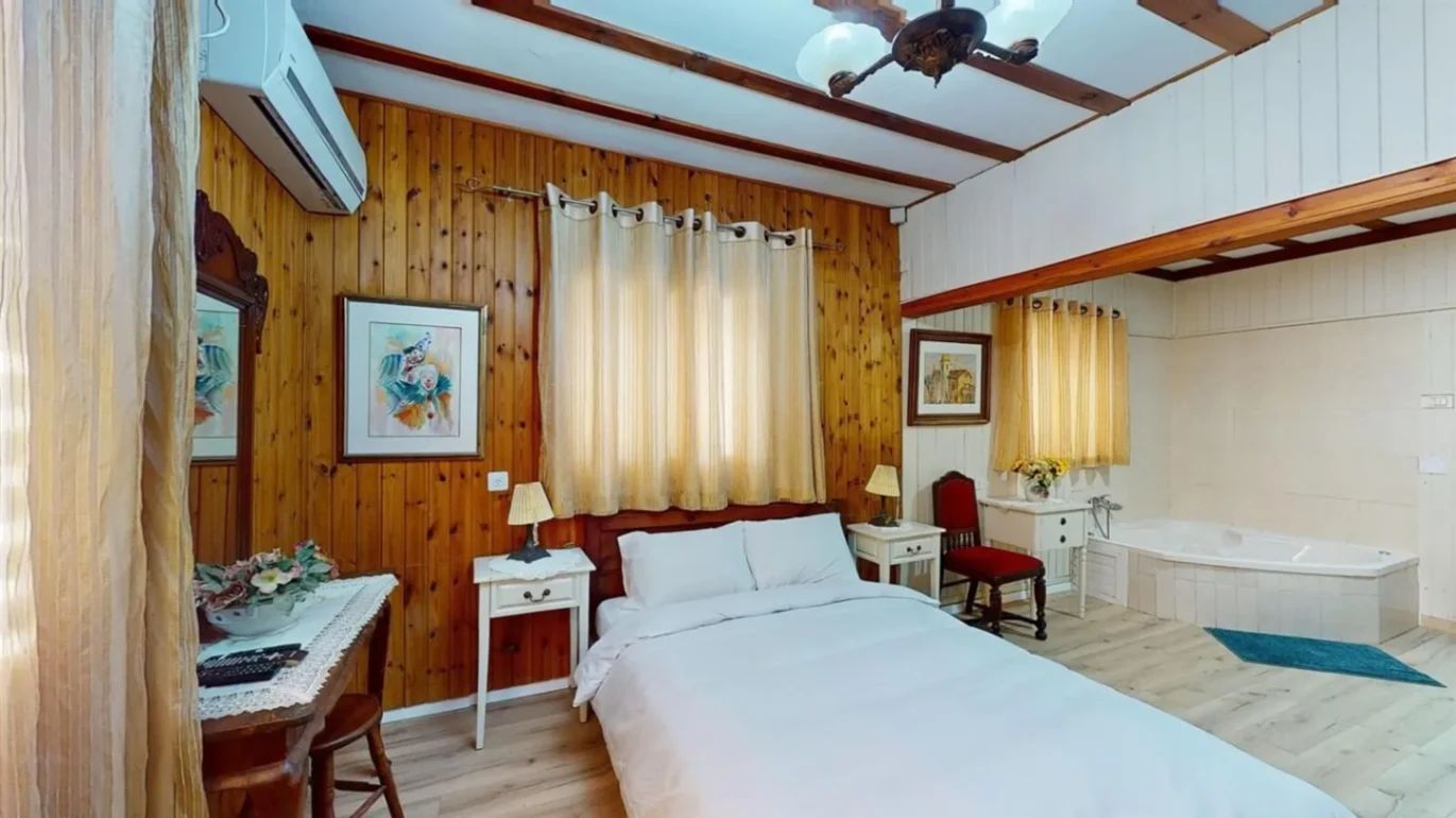 Beit HaZorea – Romantic Shai Chen Cabin, Moshav Menahemia in Menahemya, Lower Galilee & Valleys, Israel