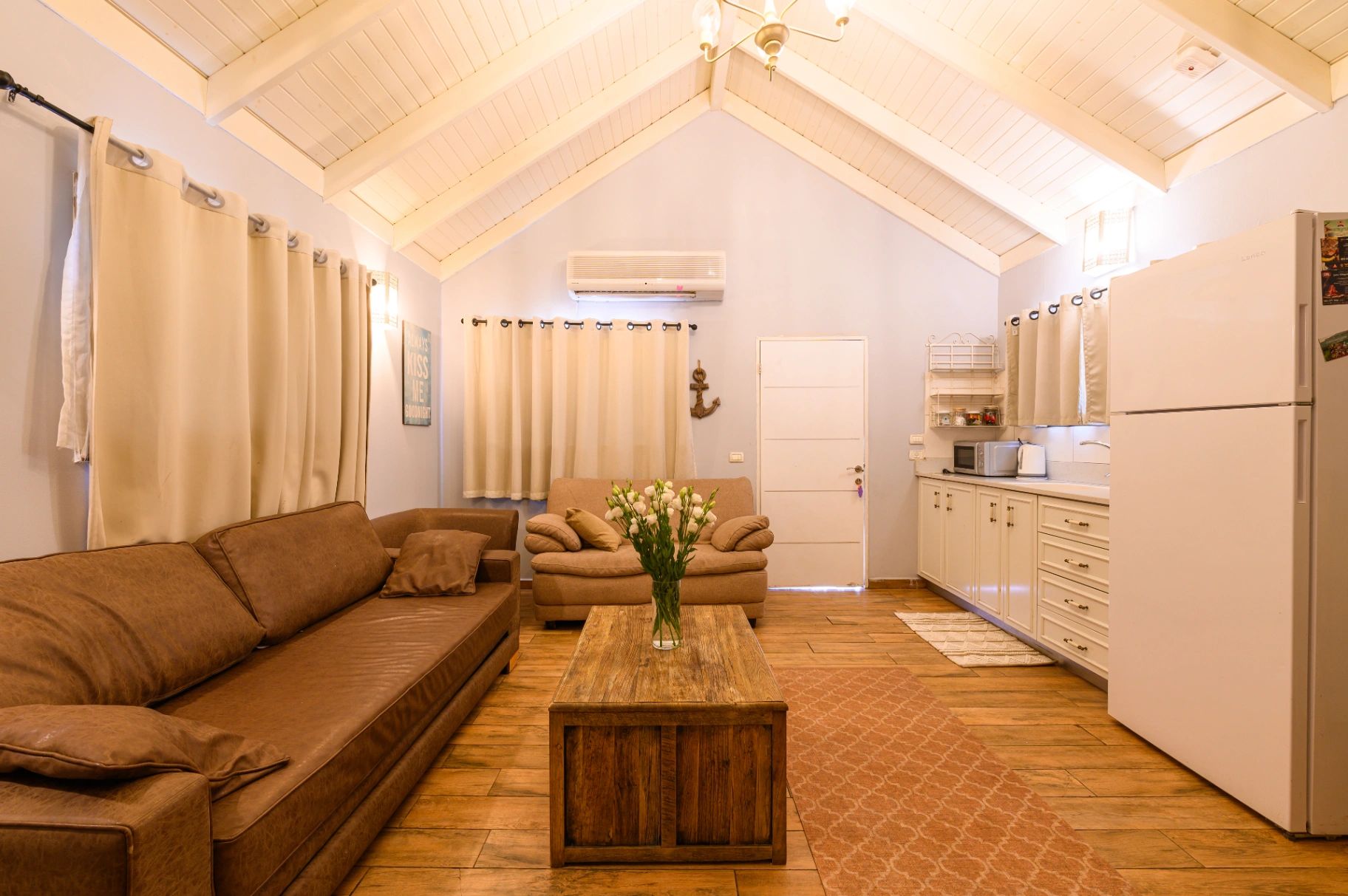 Yeluz Cabins Complex - 6 guest cabins, Moshav Yavniel 5