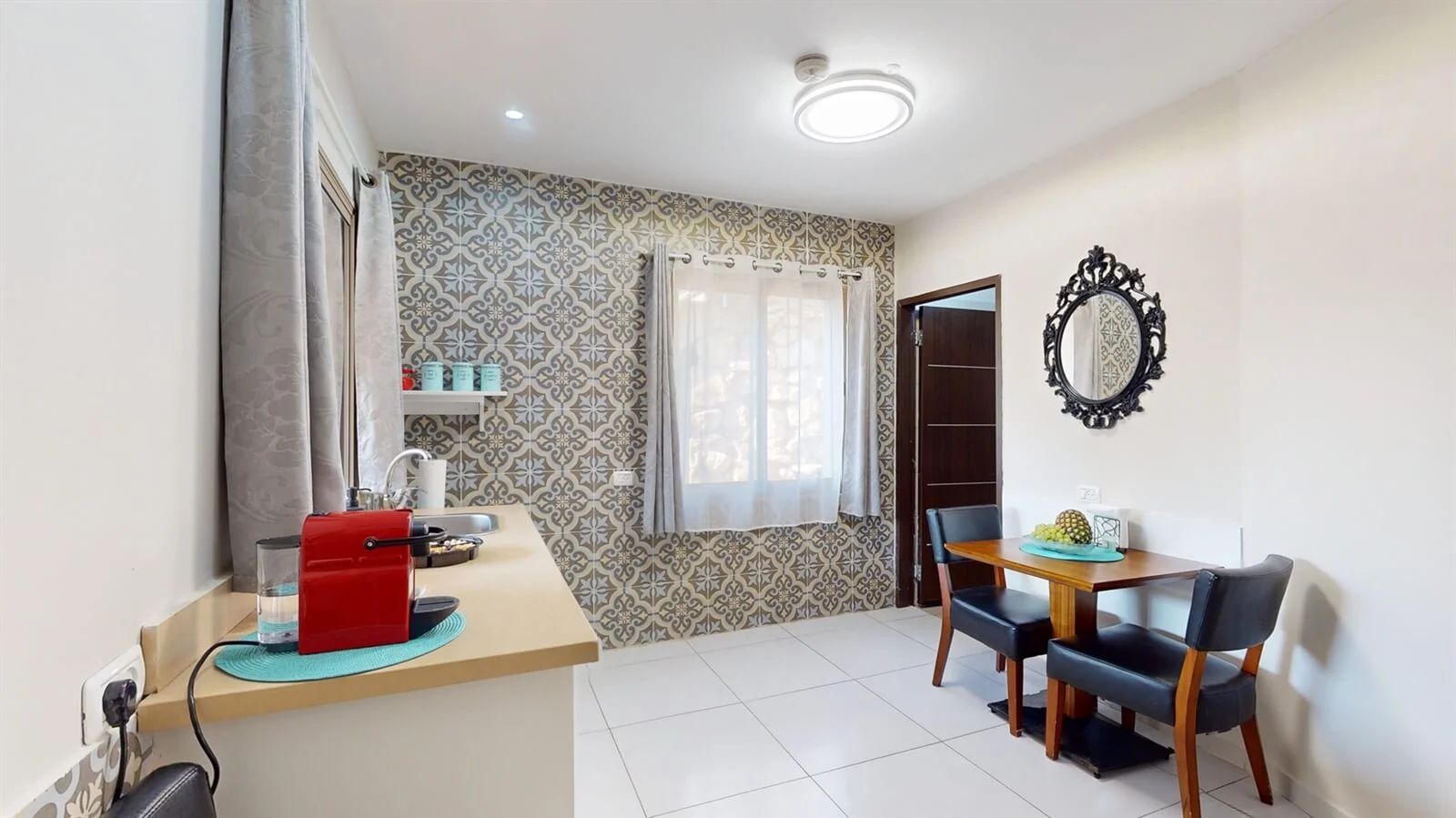 Richmond Mansion - Lior Garden Suite 4