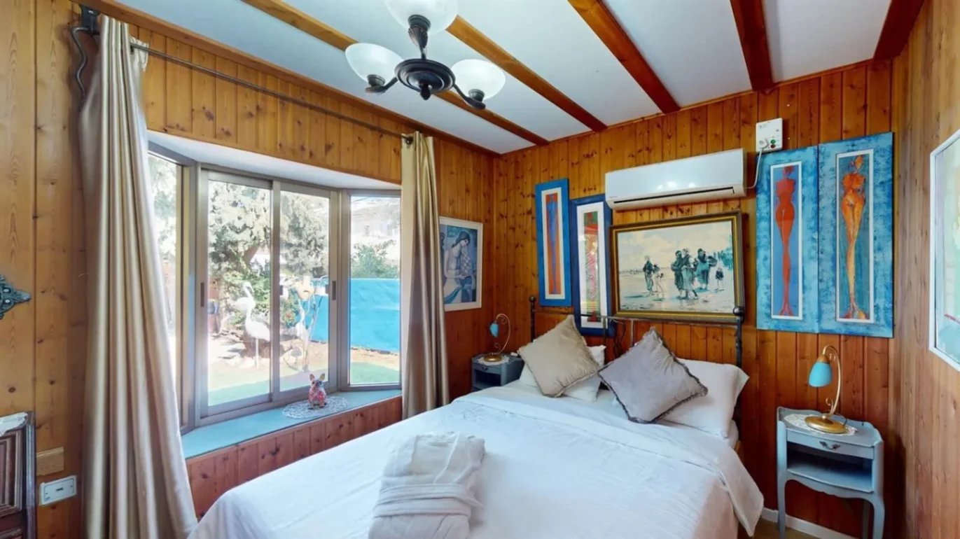 Beit HaZorea – Ofer Family Cabin, Moshav Menahemia