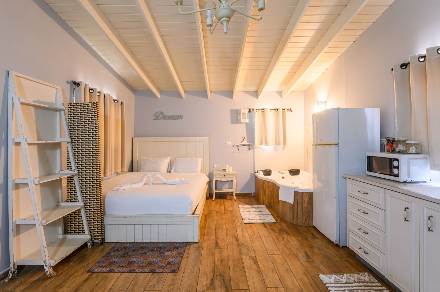 Yeluz Cabins, Romantic Cabin No. 2 - Moshav Yavniel 3