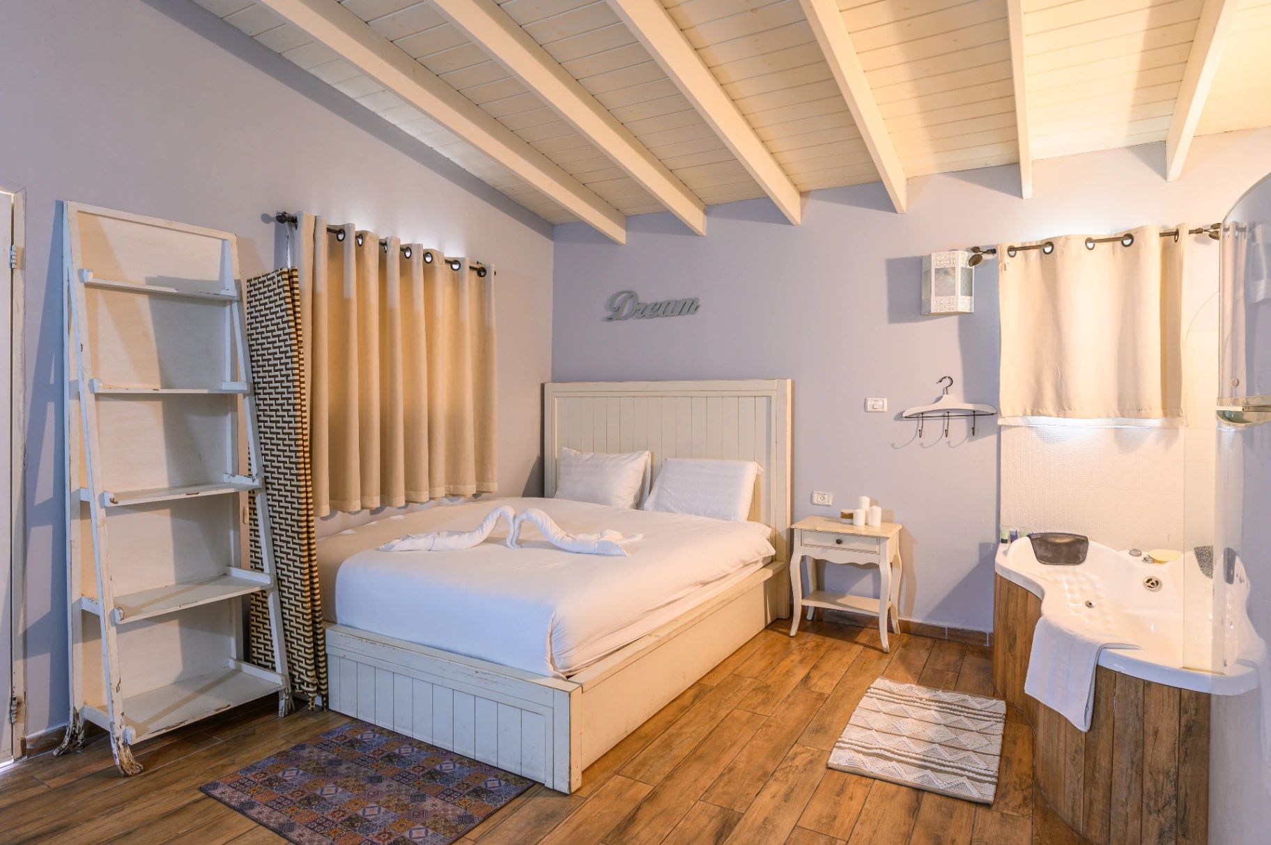 Yeluz Cabins, Family Cabin No. 3, Moshav Yavniel 4