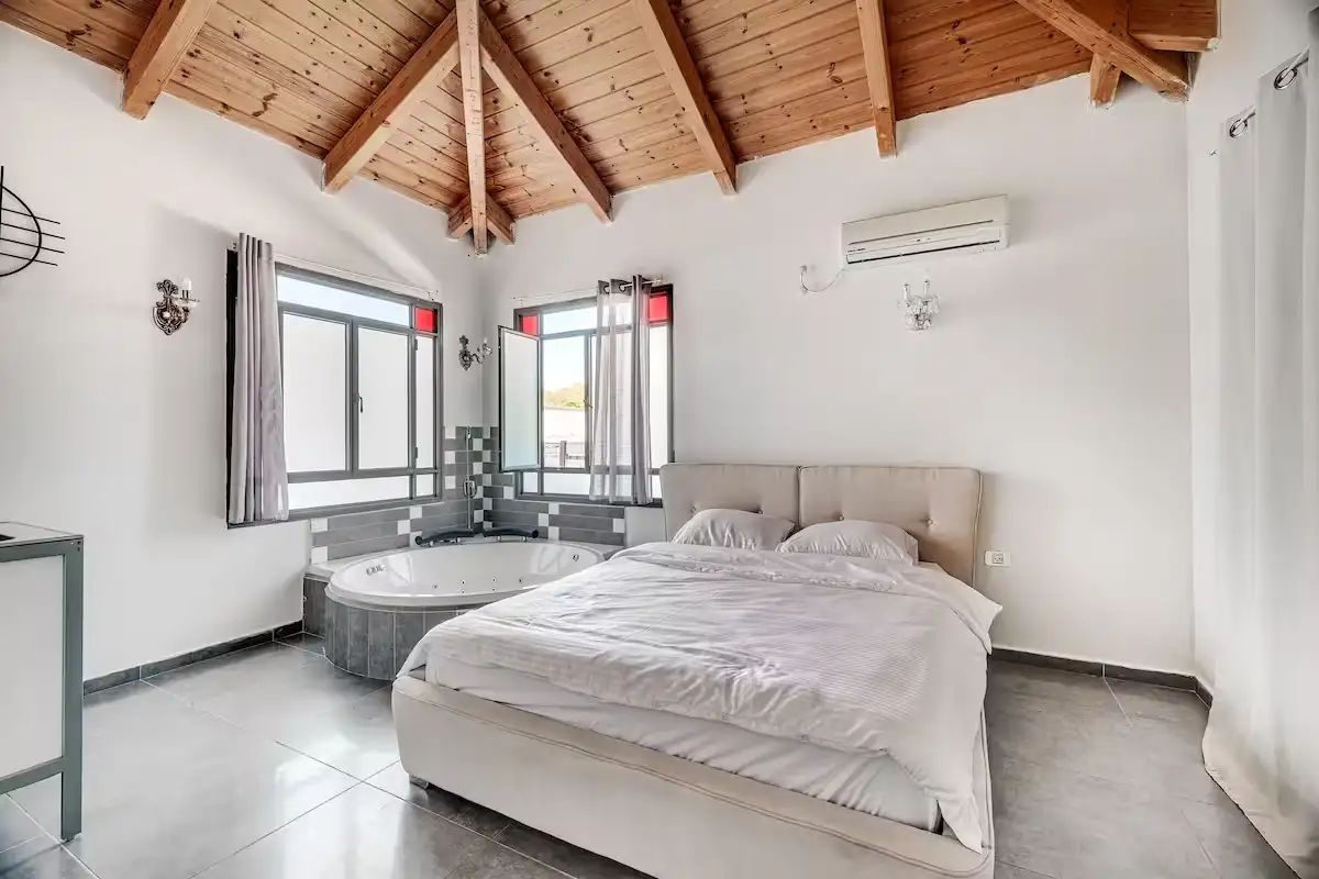 Tiffany Suites in Had Nes - 3 suites with private pools 2