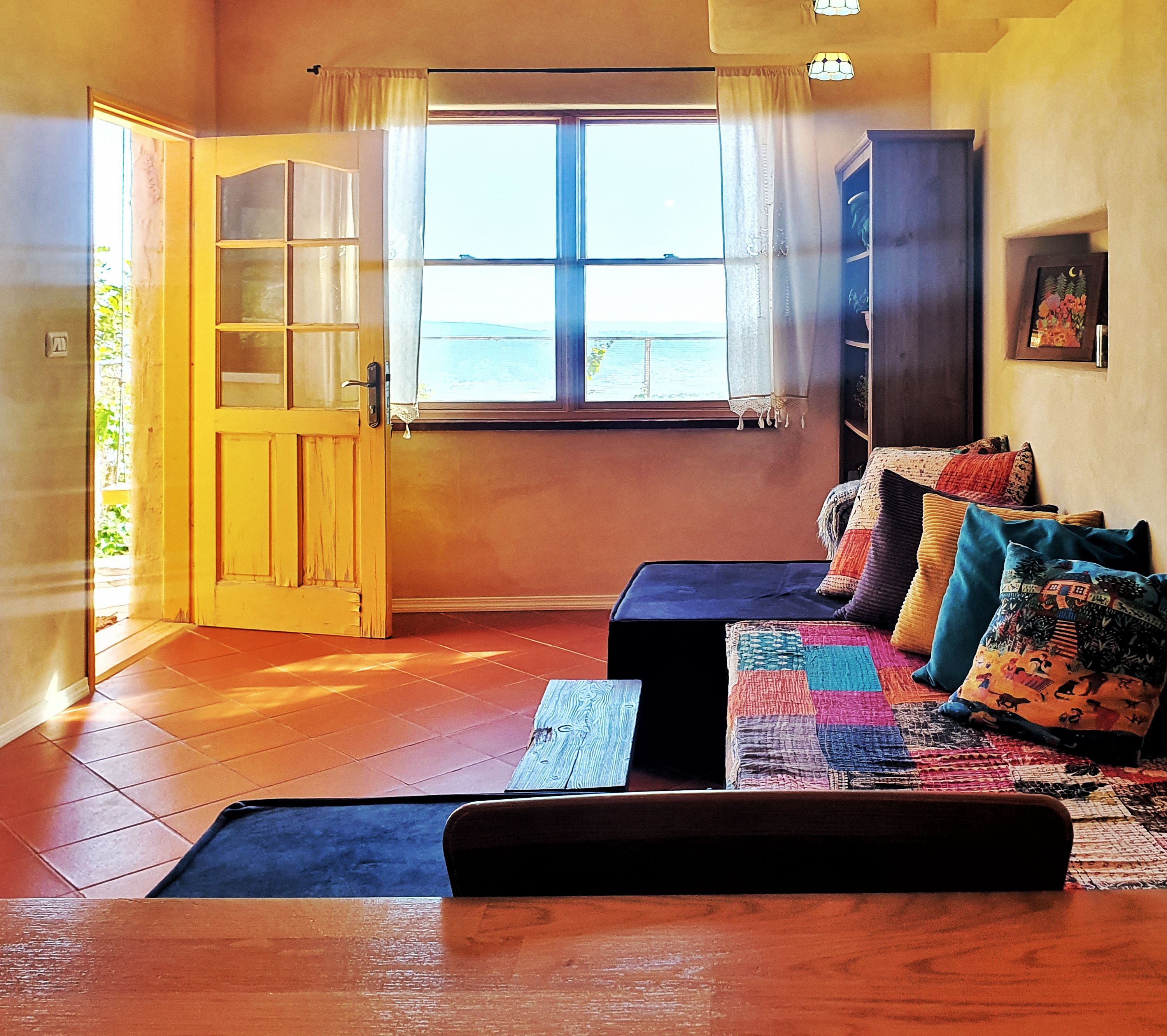 The Enchanted Gibbons Suite 3