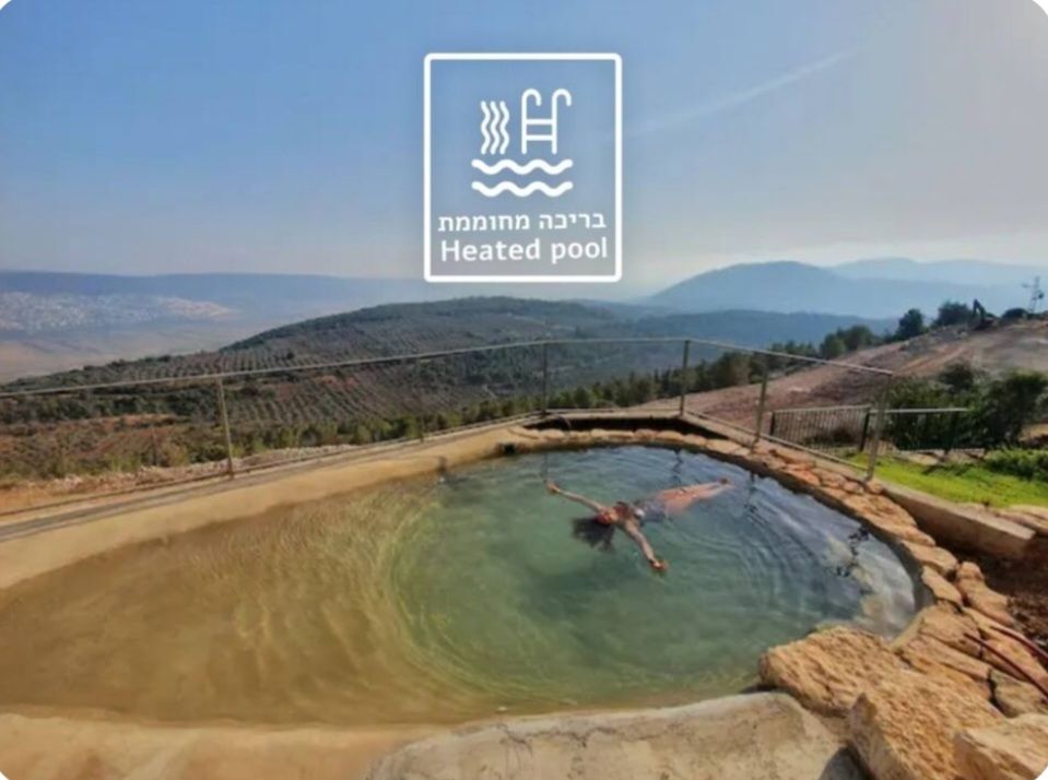 The Enchanted Gibbons Suite in Hararit, Lower Galilee, Israel