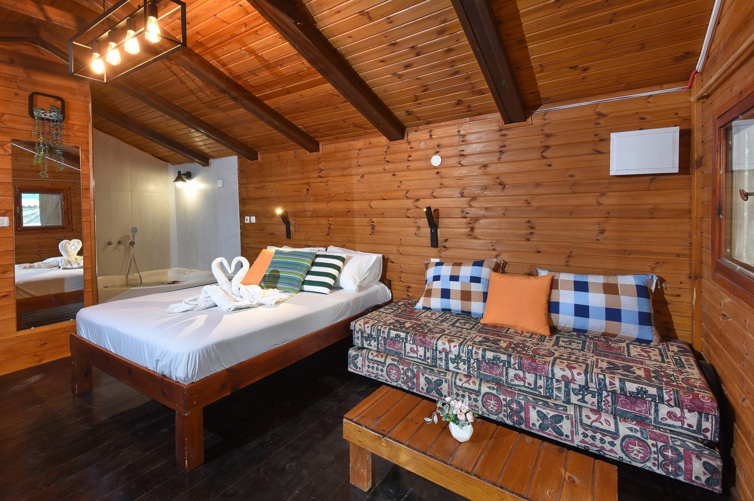 A Corner by the Spring - The Romantic Cabin in Mishmar Hayarden, Hermon