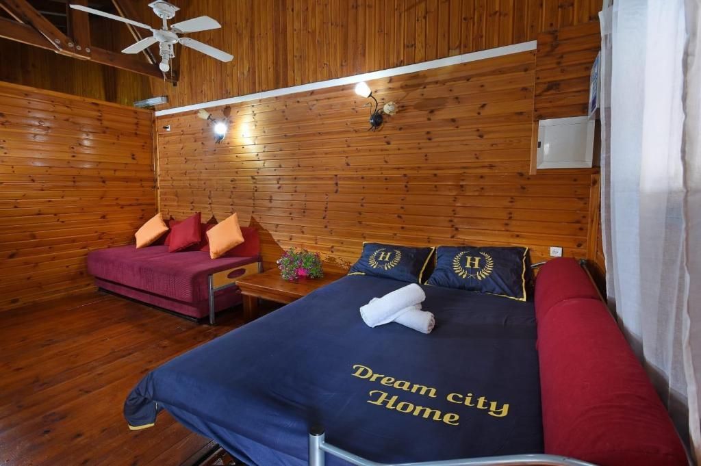 Family B&B with Heated Pool - A Corner in the Spring 5