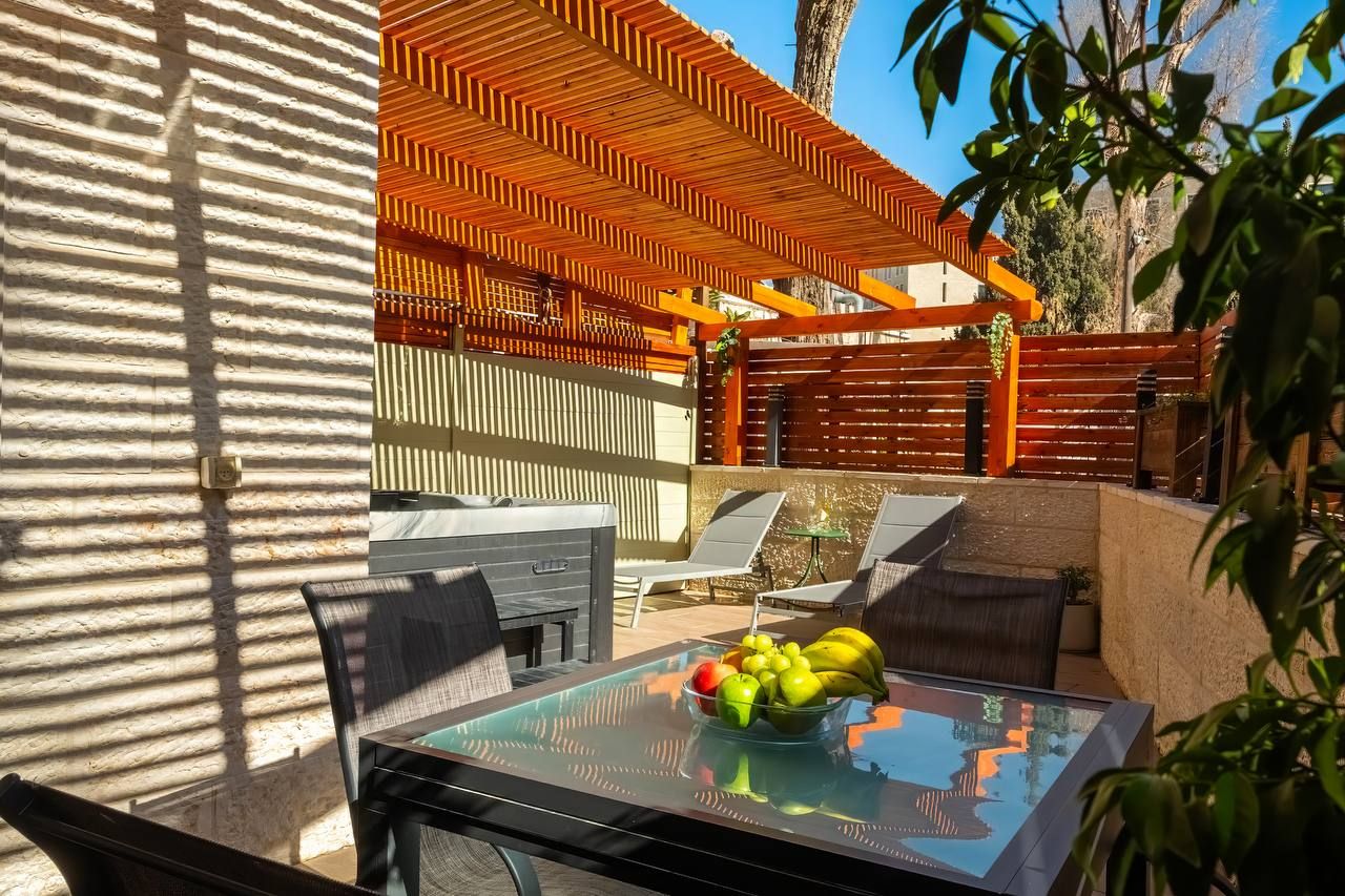 Suite with Garden and Jacuzzi in Jerusalem, Jerusalem, Israel