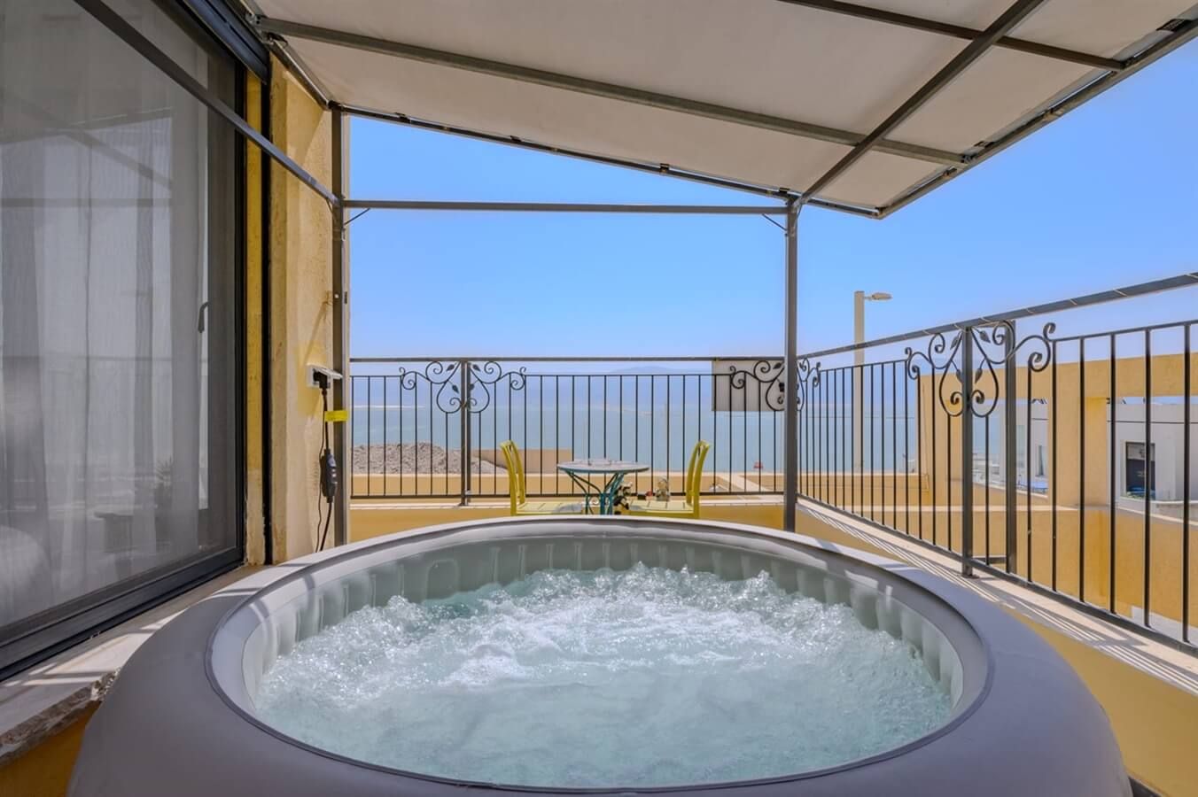 זוהר במדבר - הסוויטה המשפחתית 2