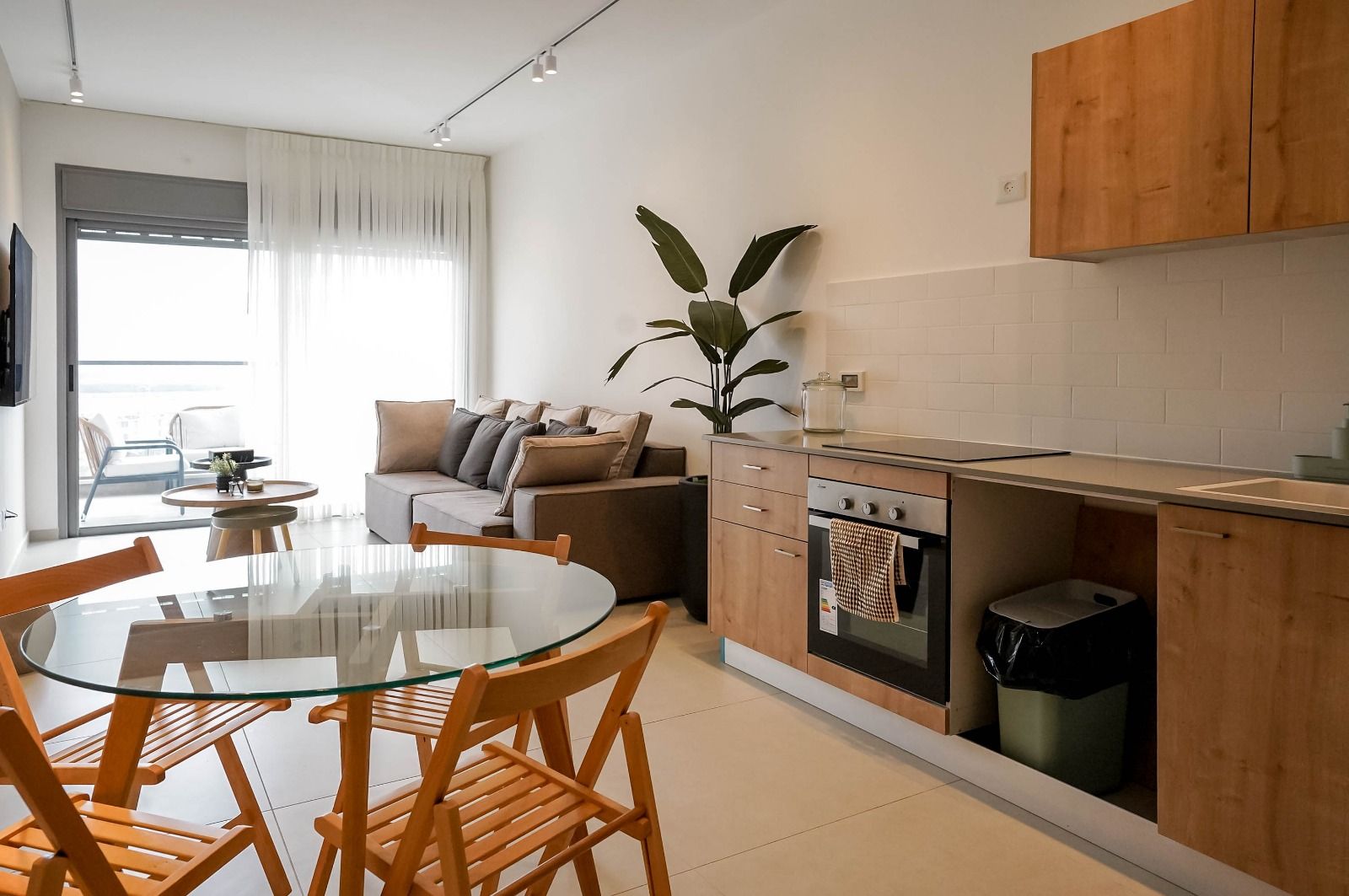 Neve Dekalim - a large family guesthouse in Elat, Eilat, Israel