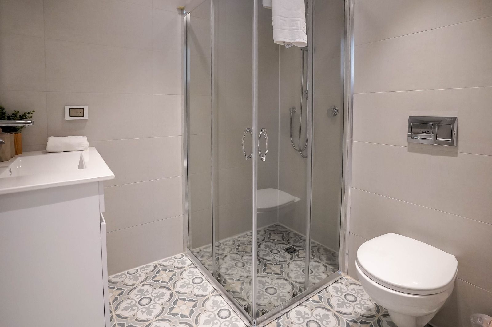 Neve Dekalim - a large family guesthouse 3